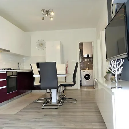 New And Modern Karavona *